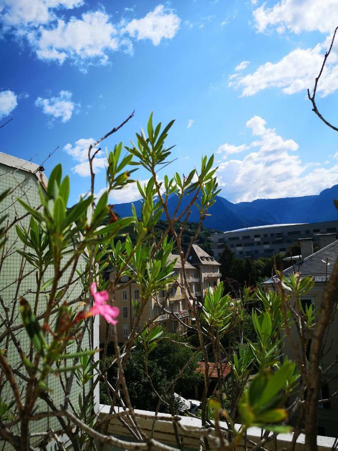 Spazioso E Accogliente Nel Centro Di Meran Exterior foto