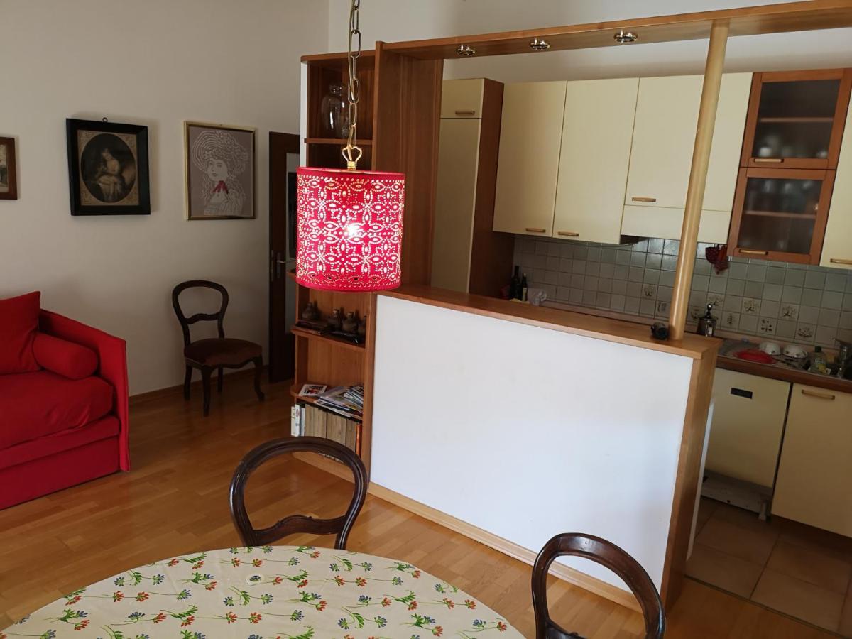 Spazioso E Accogliente Nel Centro Di Meran Exterior foto
