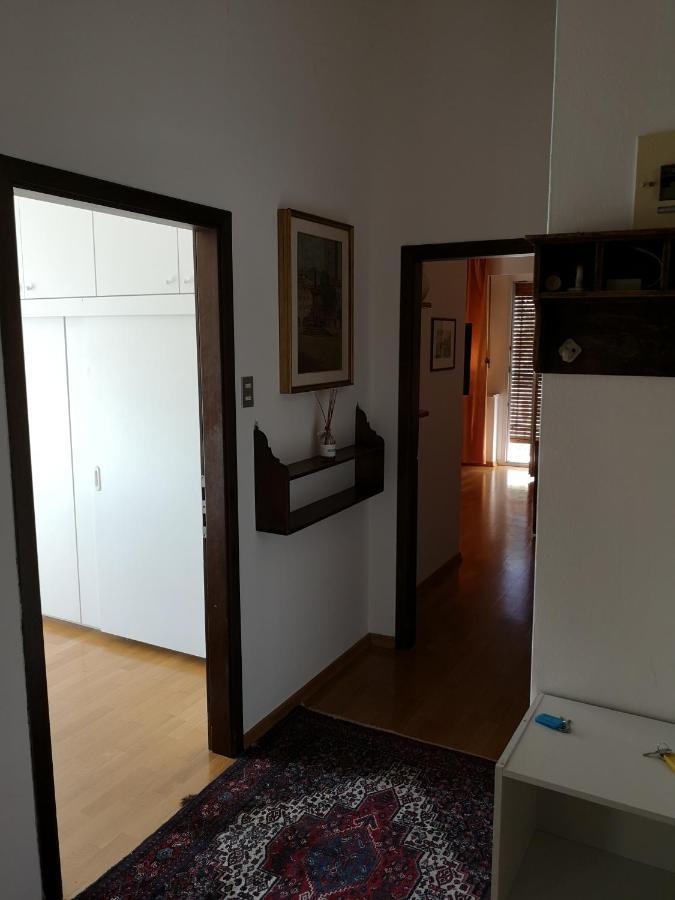 Spazioso E Accogliente Nel Centro Di Meran Exterior foto